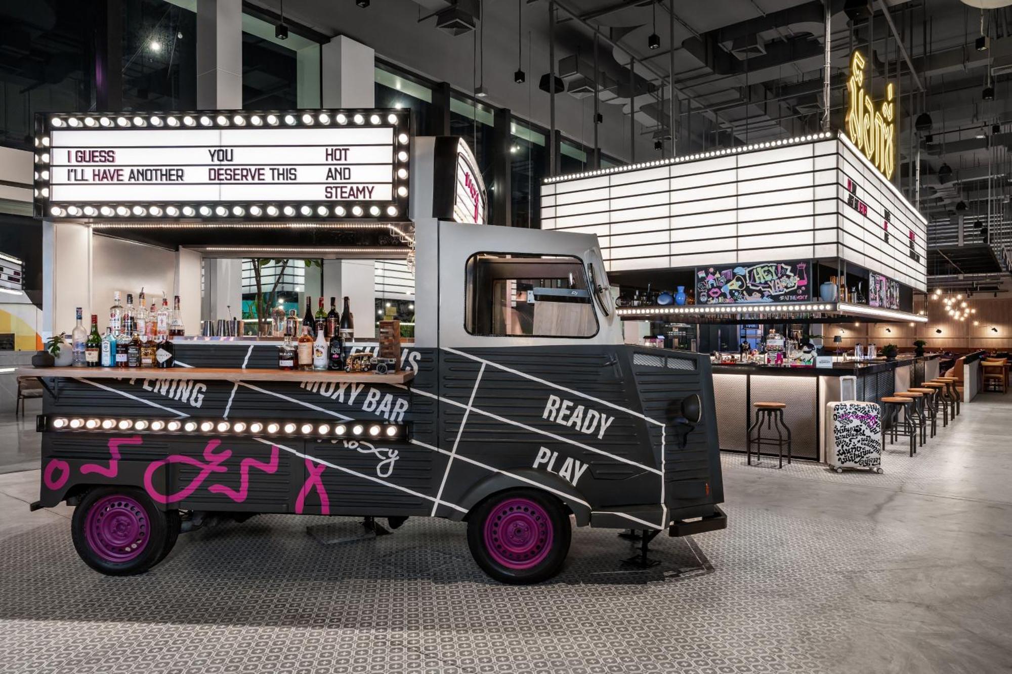 Moxy Bangkok Ratchaprasong Hotel Eksteriør billede