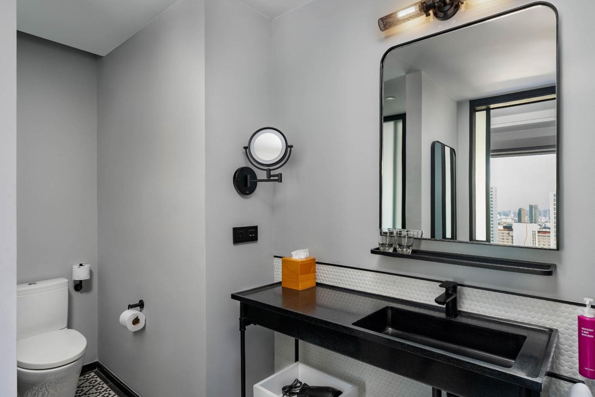 Moxy Bangkok Ratchaprasong Hotel Eksteriør billede